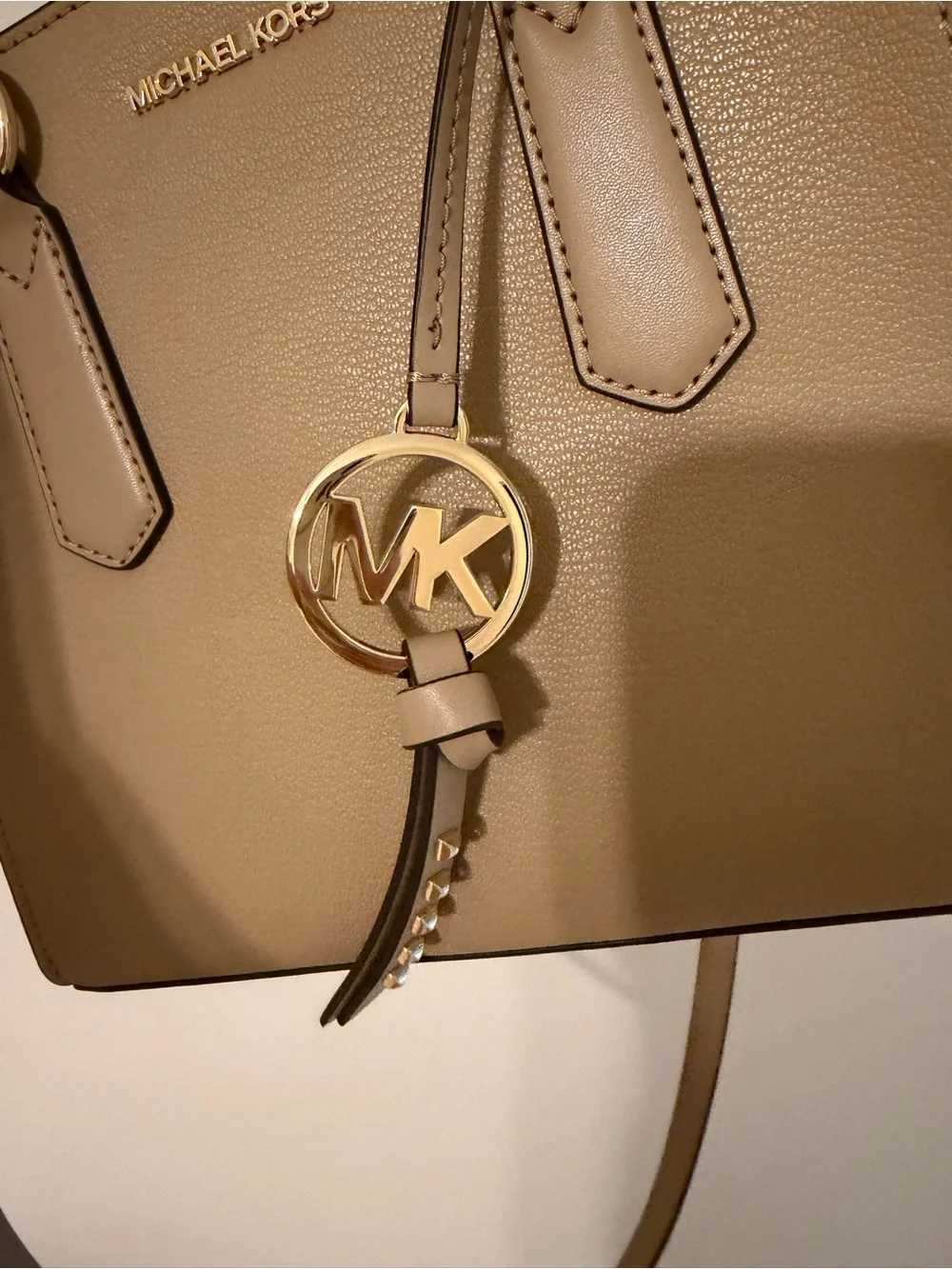 NWT MICHAEL Michael Kors Kris Medium Satchel in Camel